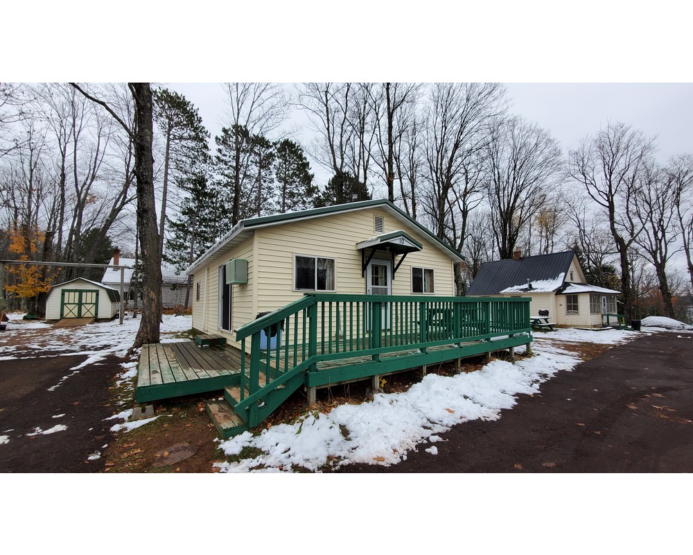 Cabin Photo Gallery From The Timbers Resort on Lake Gogebic in Michigan's Upper Peninsula